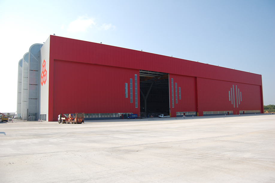 construction-acier-hangar-cargolux-02
